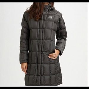 Like new North Face down maxi puffer coat.